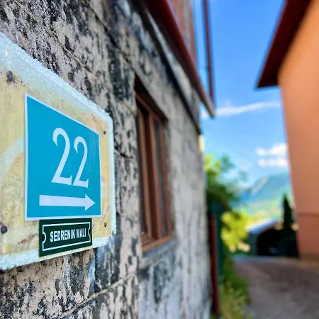 Amila Alloggio in famiglia *